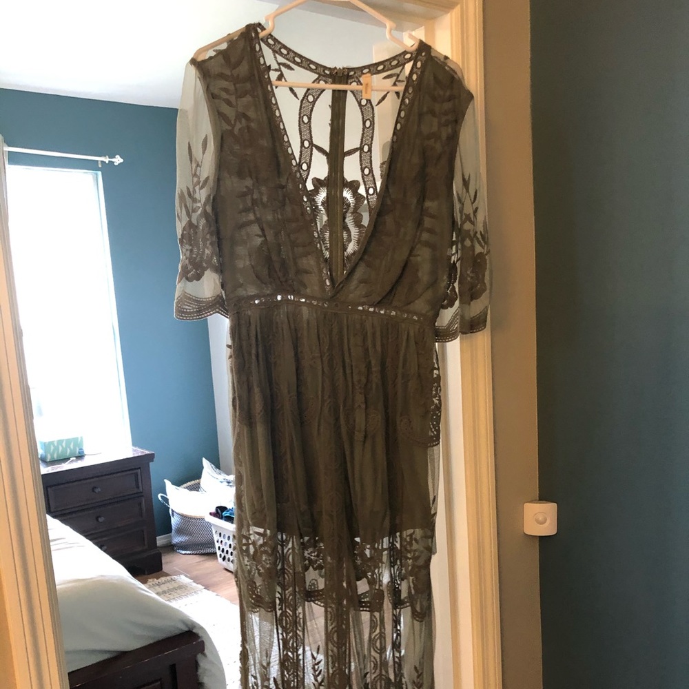 Lace embroidered sheer maxi dress